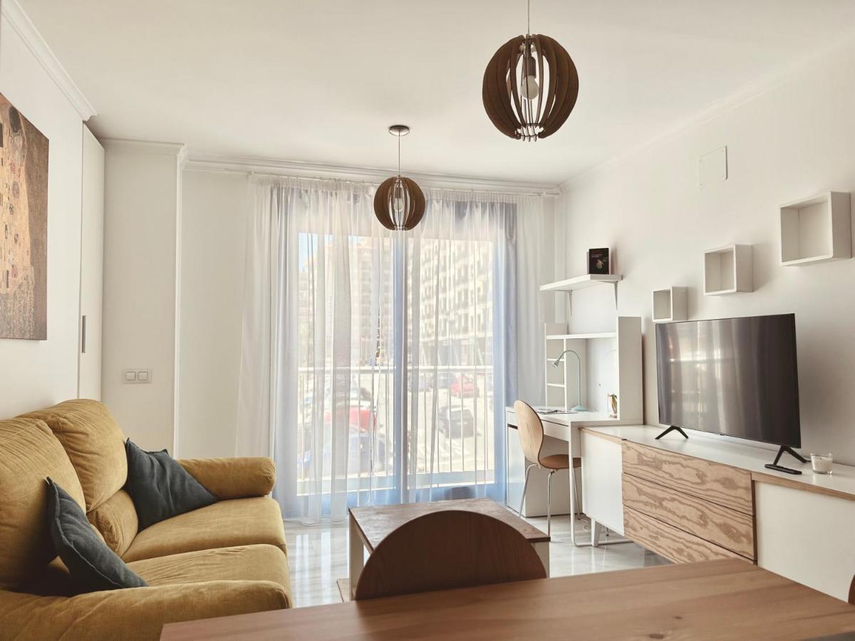 Sarah Apartment ฟูเอนฮิโรลา ภายนอก รูปภาพ