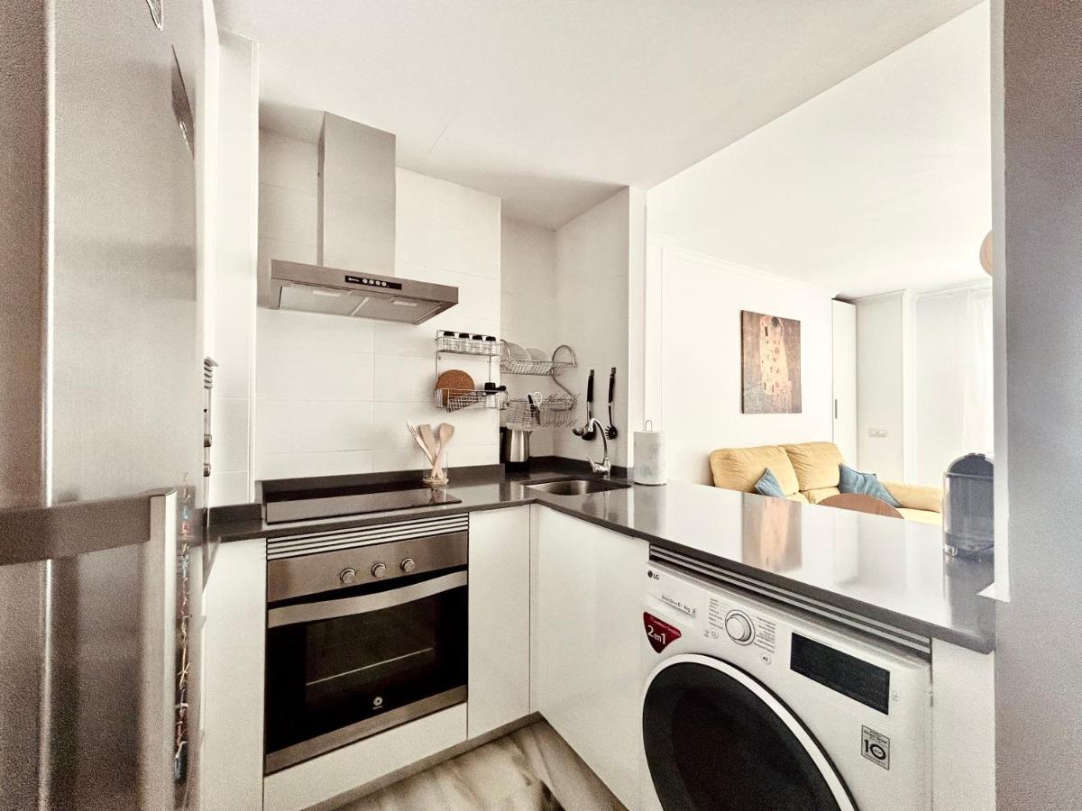 Sarah Apartment ฟูเอนฮิโรลา ภายนอก รูปภาพ