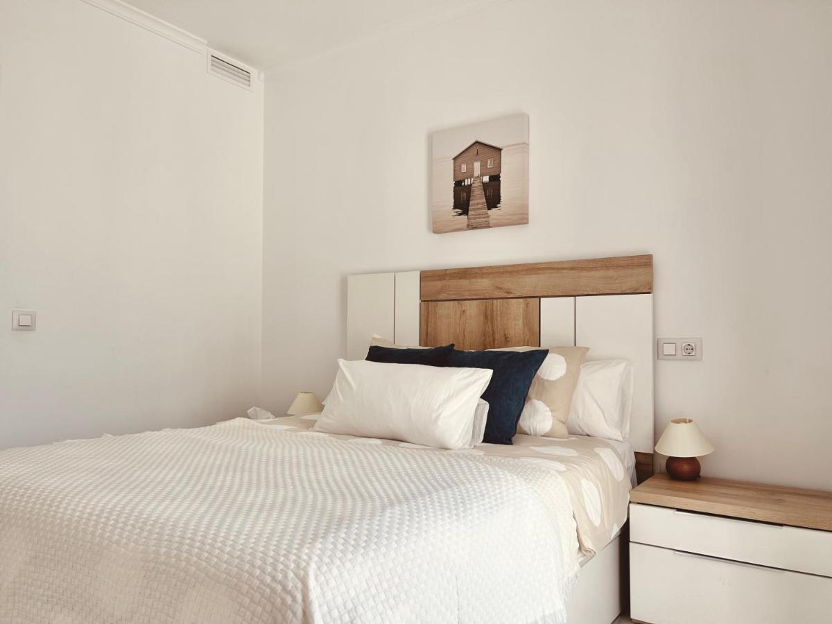 Sarah Apartment ฟูเอนฮิโรลา ภายนอก รูปภาพ